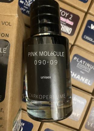 Pink molécule 090.09