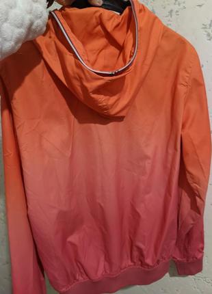 Куртка ветровка страдивариус розово-коралловая градиент6 фото