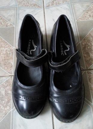 Черные туфли в школу для девочки kangol