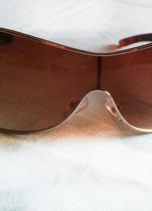 Солнцезащитные очки в металлической оправе с леопардовыми дужками сонцезахисні окуляри