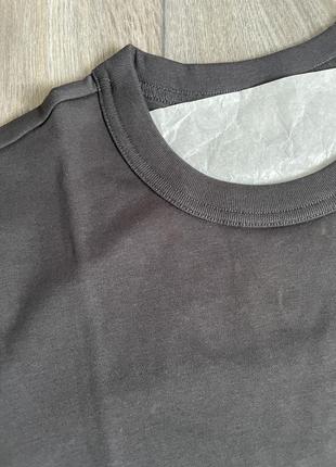 Футболка uniqlo розмір s  l dark grey 087 фото