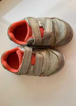 Легкая обувь для первых шагов, кроссовки 20 размер6 фото