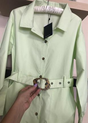 Дуже красиве м'ятна сукню на гудзиках