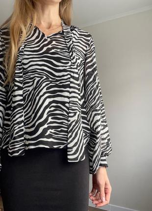 Блуза shein размер xs животный принт зебра легкая3 фото