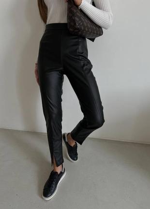 Женские кожаные брюки черные 42-44 44-46