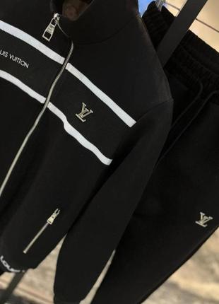 Вишуканий спортивний костюм чоловічий