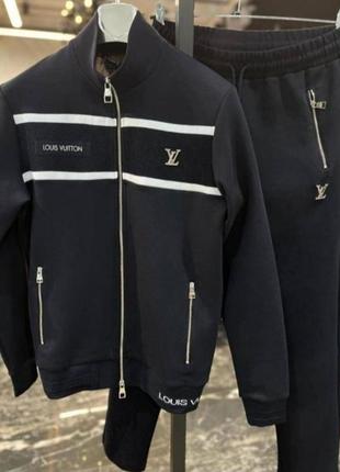 Вишуканий спортивний костюм чоловічий