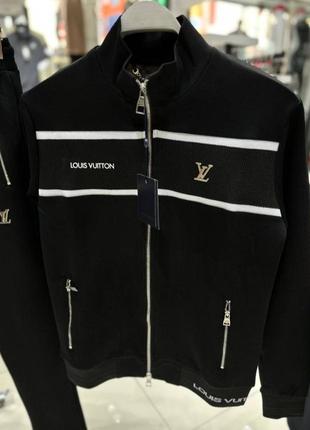 Вишуканий спортивний костюм чоловічий