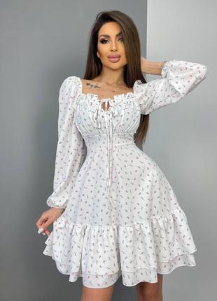 Платье мини с длинными рукавами приталенное с обильной юбкой платье короткая с цветочным принтом стильная базовая белая1 фото