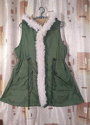 Жилетка довга