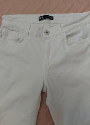 Белые джинсы женские стрейчевые zara2 фото