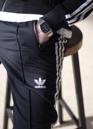 Спортивні штани adidas