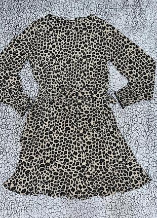 Платье в леопардовый принт3 фото