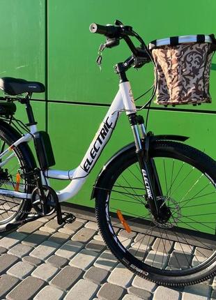 Електровелосипед cubic-bike electric 26" білий 500ват 10.4 а·год 48 в у багажнику3 фото