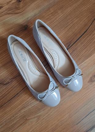 Сток балетки туфли на девочку  36 размер.