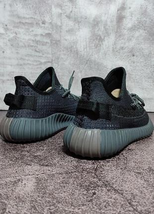 Кросівки adidas yeezy boost10 фото