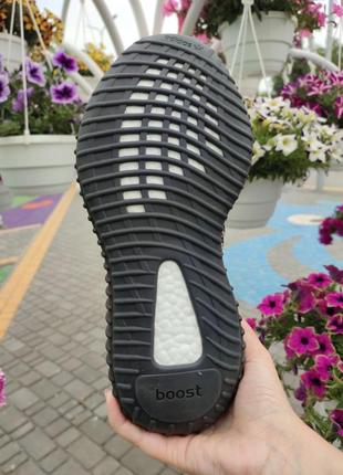 Кроссовки adidas yeezy boost3 фото
