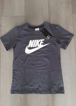 Nike big swoosh дитячі і підліткові футболки3 фото