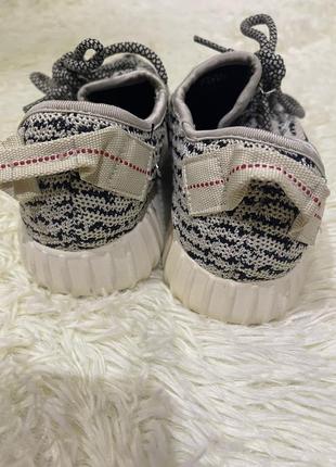 Кроссовки adidas boost (yzy)2 фото