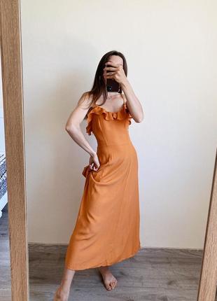 Платье миди от h&amp;m оранжевое коричневое с рюшами на бретелях