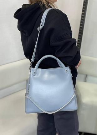 Жіноча стильна та якісна сумка з натуральної шкіри блакитна1 фото