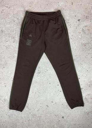 Спортивні штани adidas x kanye ventilation yeezy calabasas