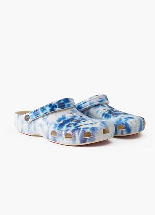 Клоги levi's x crocs classic ro clog stucco !2 фото