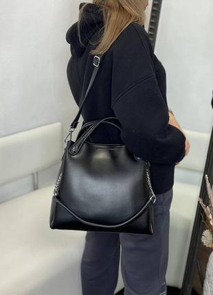 Женская стильная и качественная сумка из натуральной кожи черная1 фото