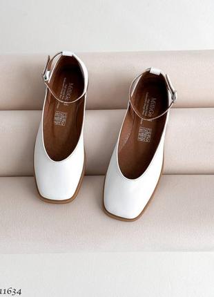 Натуральные кожаные белые изысканные туфельки с квадратным носом3 фото