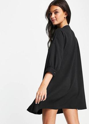 Черное платье мини с треугольным вырезом и рукавами три четверти asos design м4 фото