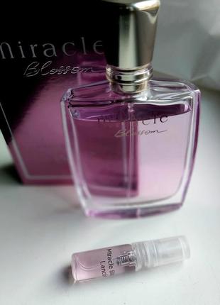 Lancome miracle blossom, 1ml - 55 грн.2 фото