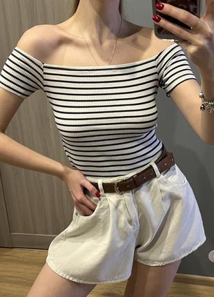 Топ h&m divided