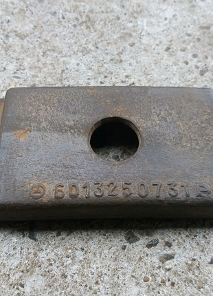 Ярмо ( чашка ) мерседес 207 - 310 .