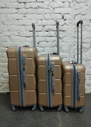 Валіза ( чемодан ) на колесах milano bag 1472 фото