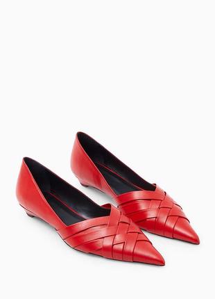 Кожаные туфли балетки красные cos new
