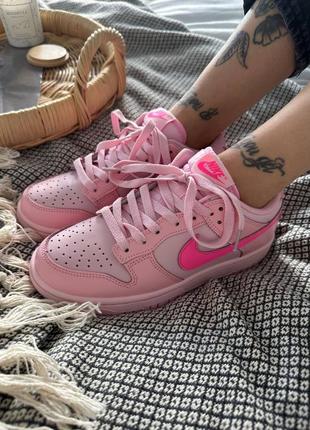 Nike dunk low «triple pink»