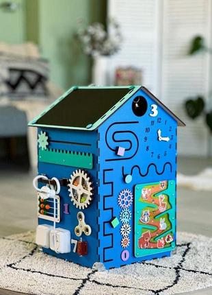 Екологічно чиста розвивальна іграшка, 55х30 см, у формі будиночка, інтерактивна гра1 фото