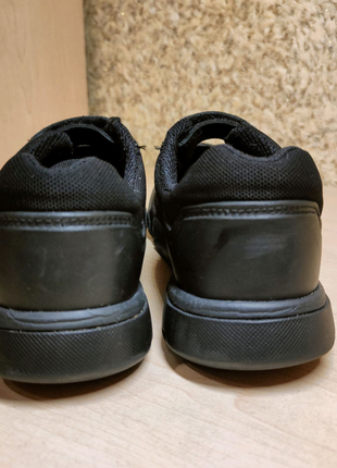 Туфли кроссовки ботинки clarks для мальчика4 фото