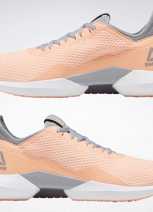 Беговые кроссовки reebok interrupted. оригинал.