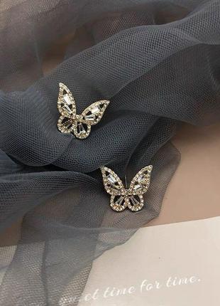 Сережки сережки з метеликами в серебреном і золотому кольорі