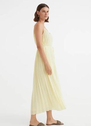 Платье сарафан миди плиссе бледно жёлтое s-m h&m9 фото