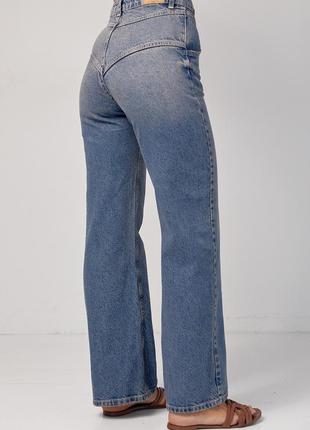 Женские джинсы straight с фигурной кокеткой5 фото