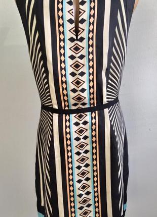 Сукня з геометричним малюнком3 фото