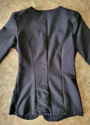 Пиджак черный трикотаж коттон стрейч тянется на пуговице приталенный удлиненный стильный тренд бренд шикарный3 фото
