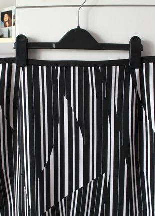 Трикотажная юбка в геометричный принт от h&m2 фото
