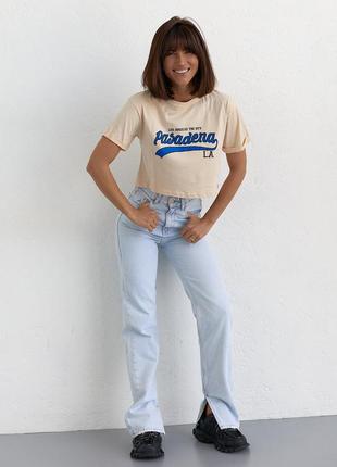 Укороченная футболка с надписью pasadena - кремовый цвет, l (есть размеры)3 фото