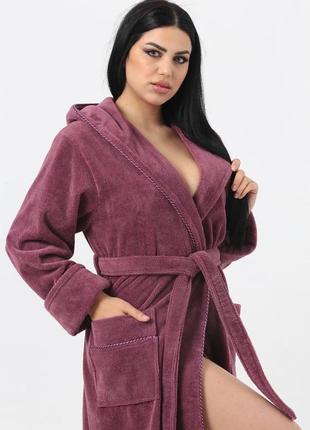 Женский теплый махровый халат однотонный домашний, халат махровый женский банный пушистый с поясом с капюшоном4 фото