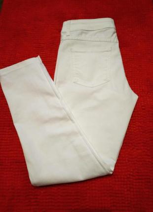 Стильні джинси білі marks & spencer