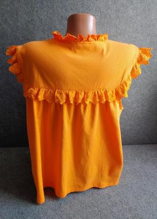 Коттоновая яркая трикотажная блуза с кокеткой из прошвы 50-52 размера3 фото