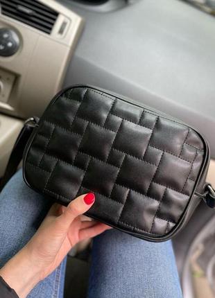Чорна — стильна, якісна, стьобана крос-боді сумочка на блискавці (луцьк, 759)